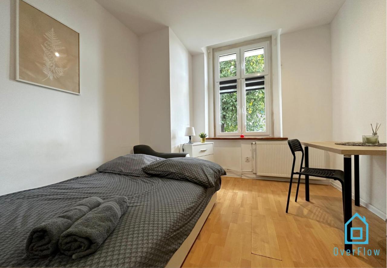 Leaf Room - 20 Minutes To Gdansk Old Town & Seaside Exterior photo